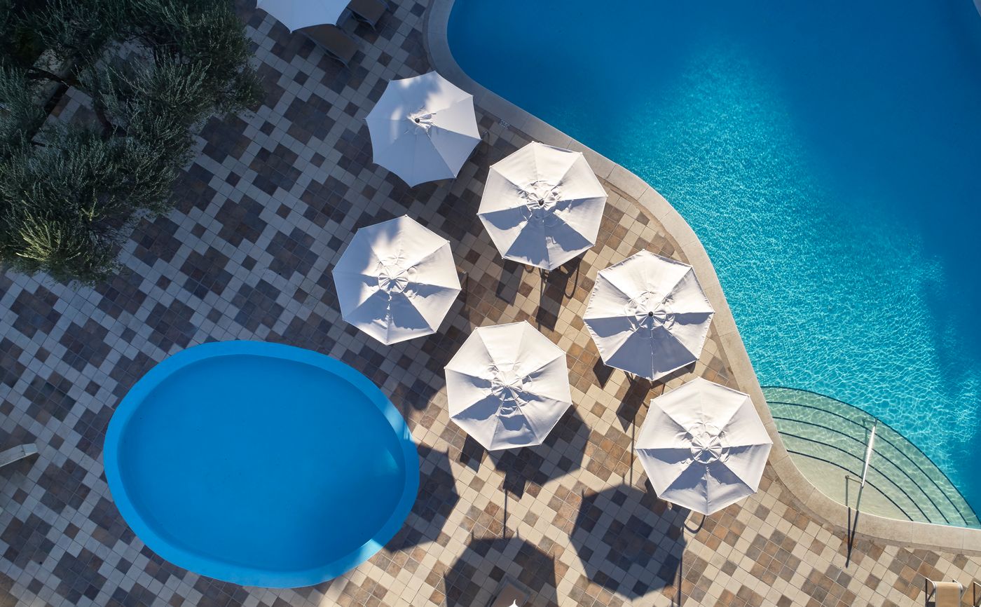 Amus-Hotel---Spa-Pool-13