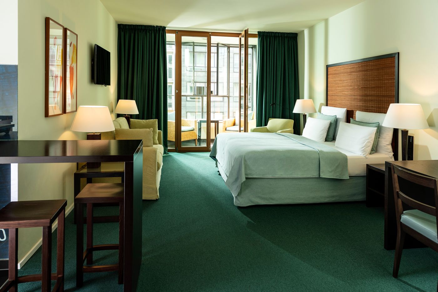 Clipper-Boardinghouse-Berlin-Gendarmenmarkt-Room-16