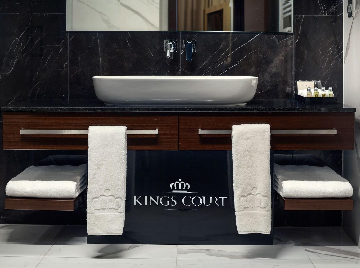 Kings-Court-Room-41
