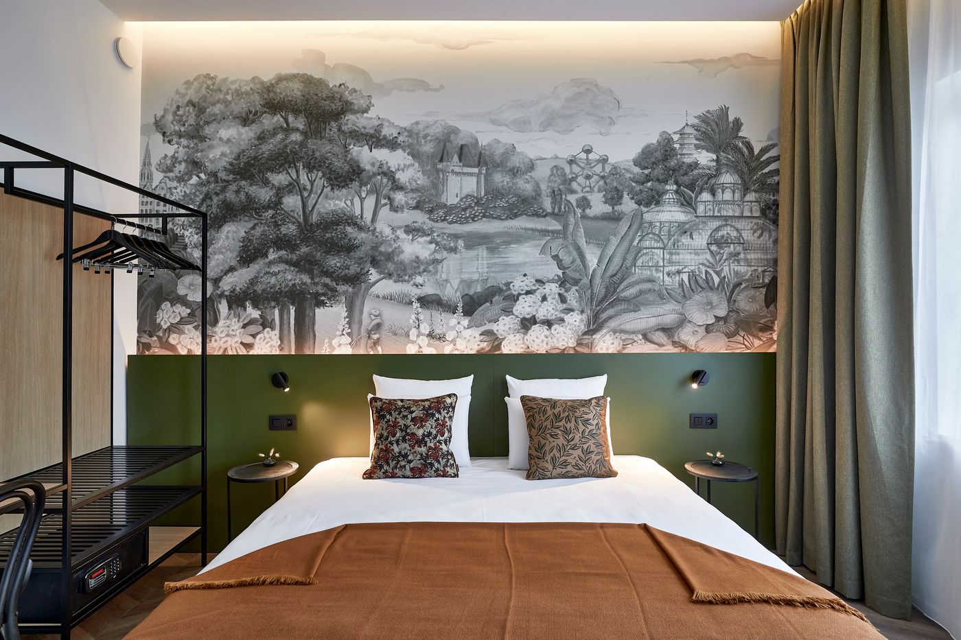 Urban-Yard-Hotel-Room-17