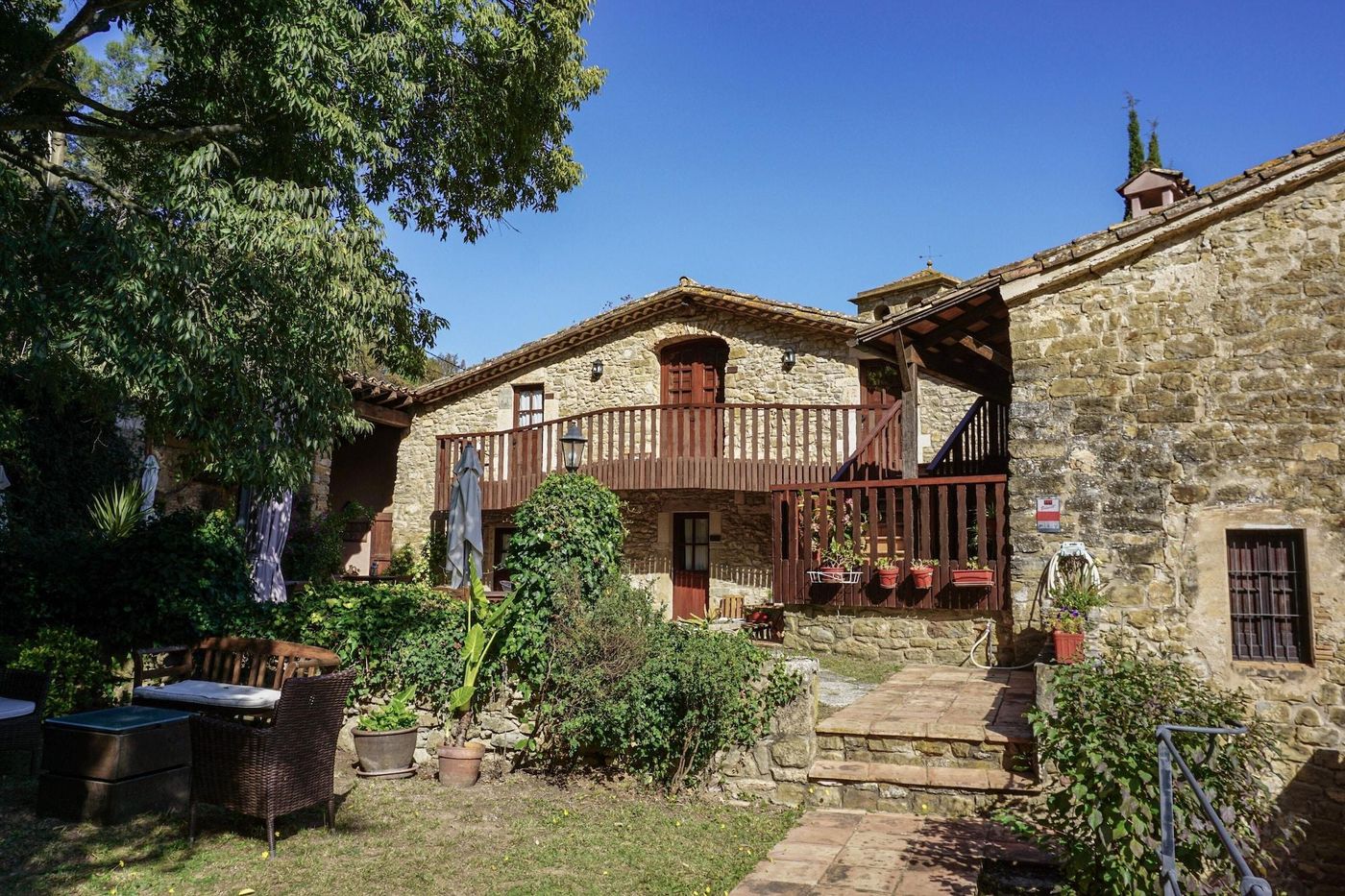 La-Sala-De-Camos-General-view-5