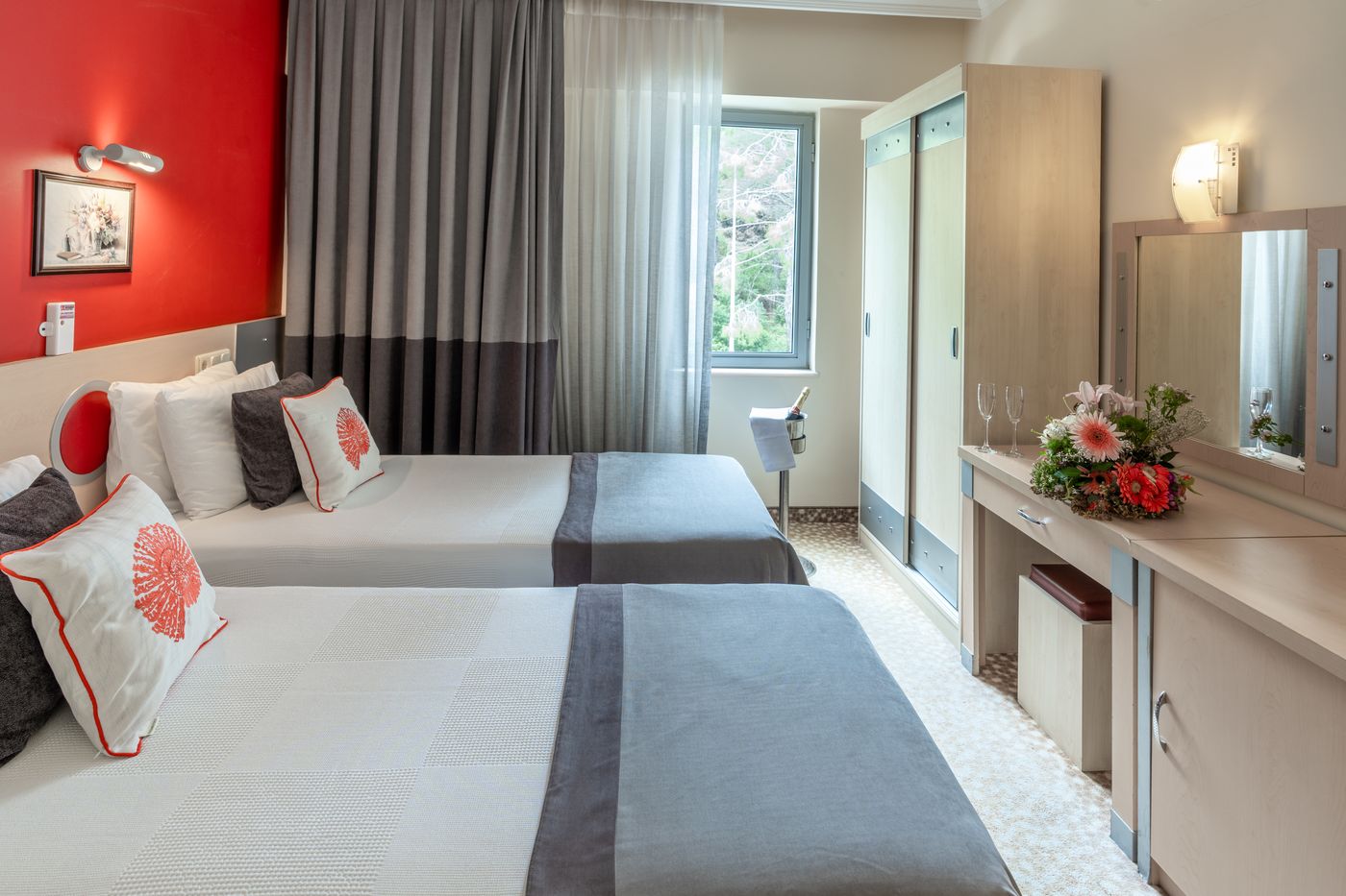 Grand-Vikin-Hotel-Room-28