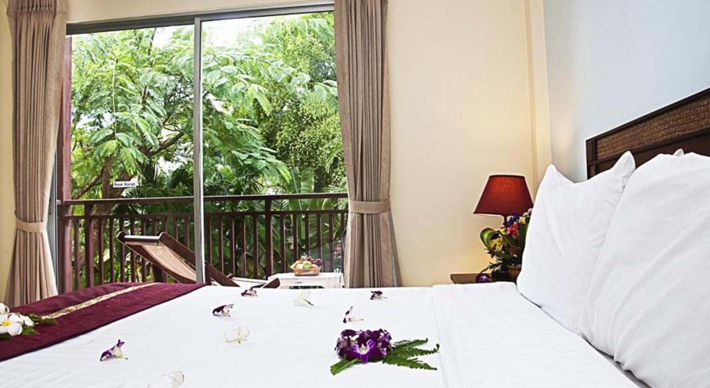 Baan Karon Resort
