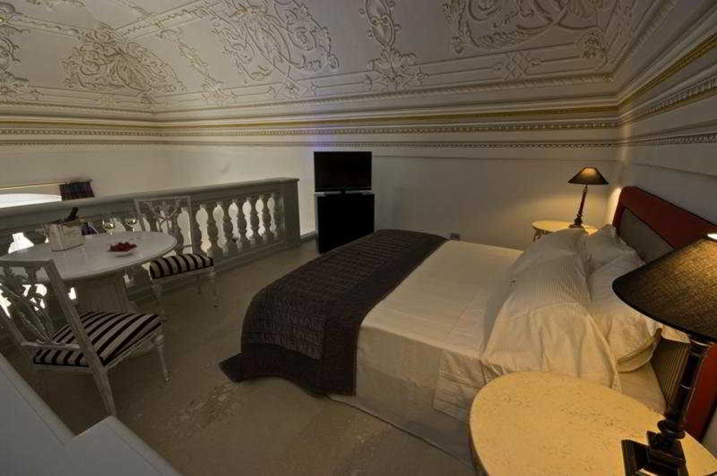 VRetreats - Palazzo Gattini-Italy-MATERA-Room-6