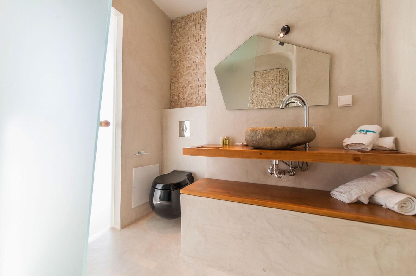 Armeni-Village-Room-19