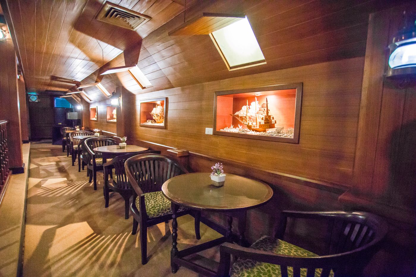 Phuket-Merlin-Bar-22