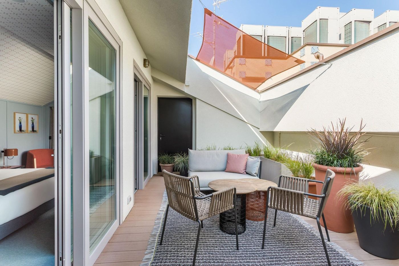 Room-Mate-Giulia-Room-61