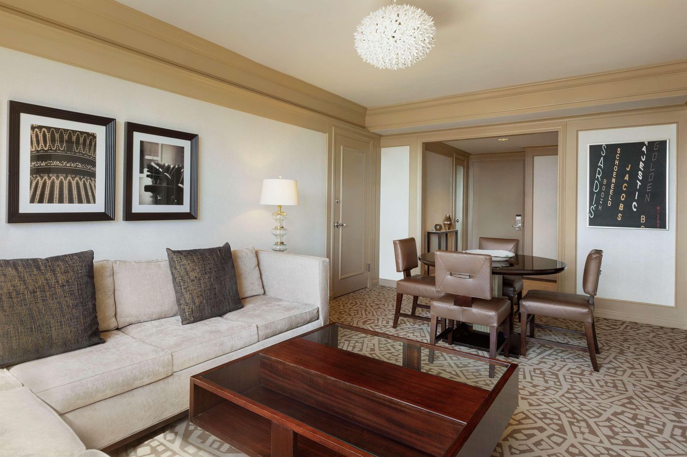 Hilton-New-York-Times-Square-Room-5