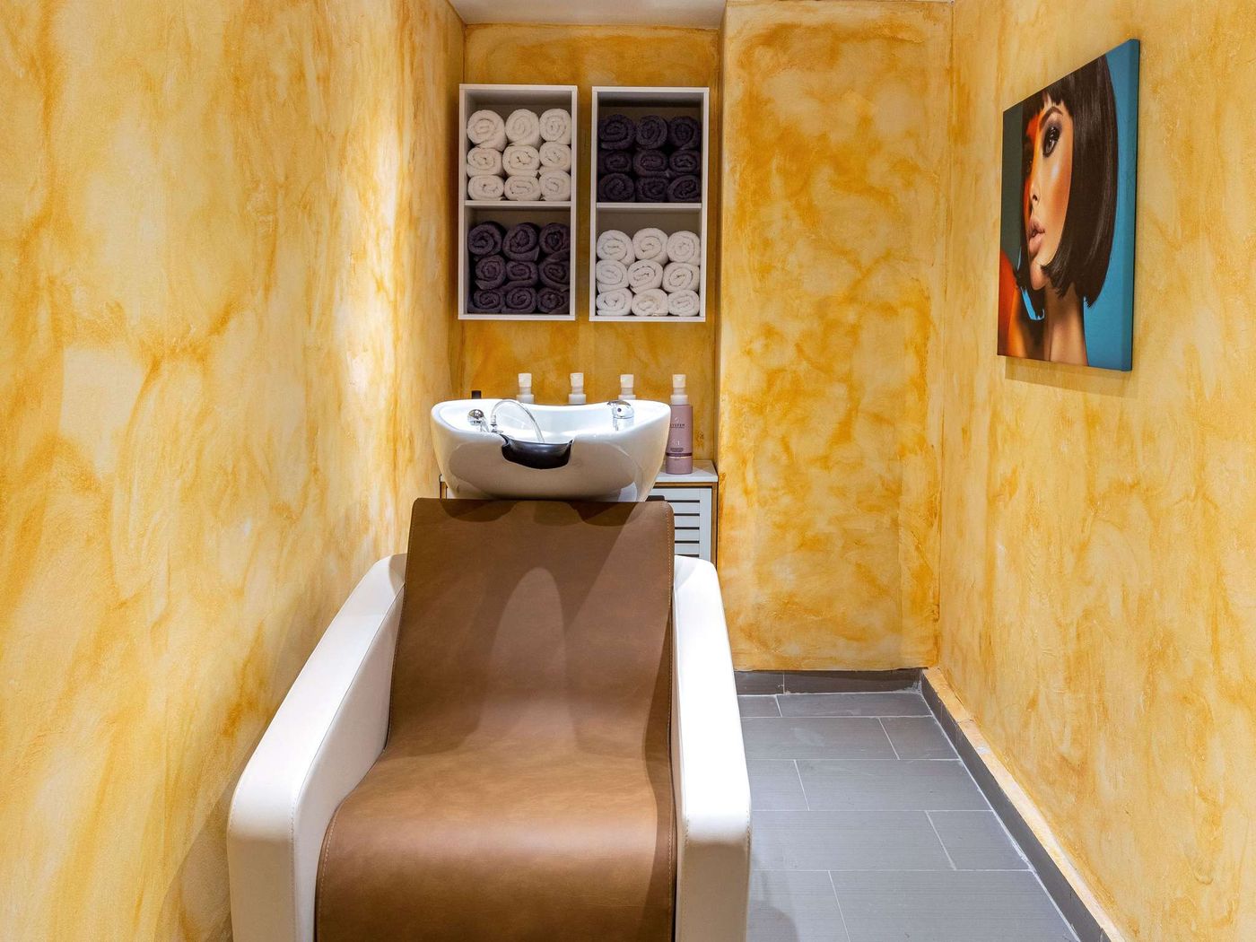 Alexia-Premier-City-Hotel-Sports-and-Entertainment-47