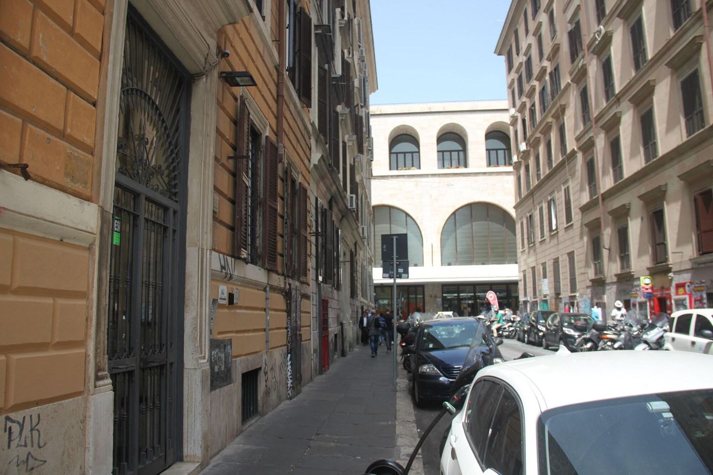 Roma Vespahouse-Italy-ROME-General view-2