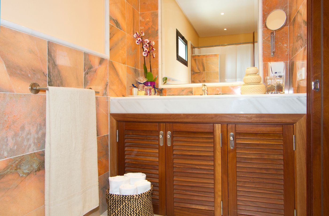 Villas-Coral-Deluxe-Room-40