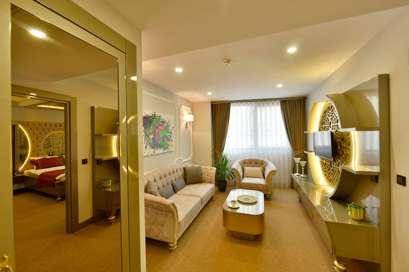 G-Han-Hotel-Room-4