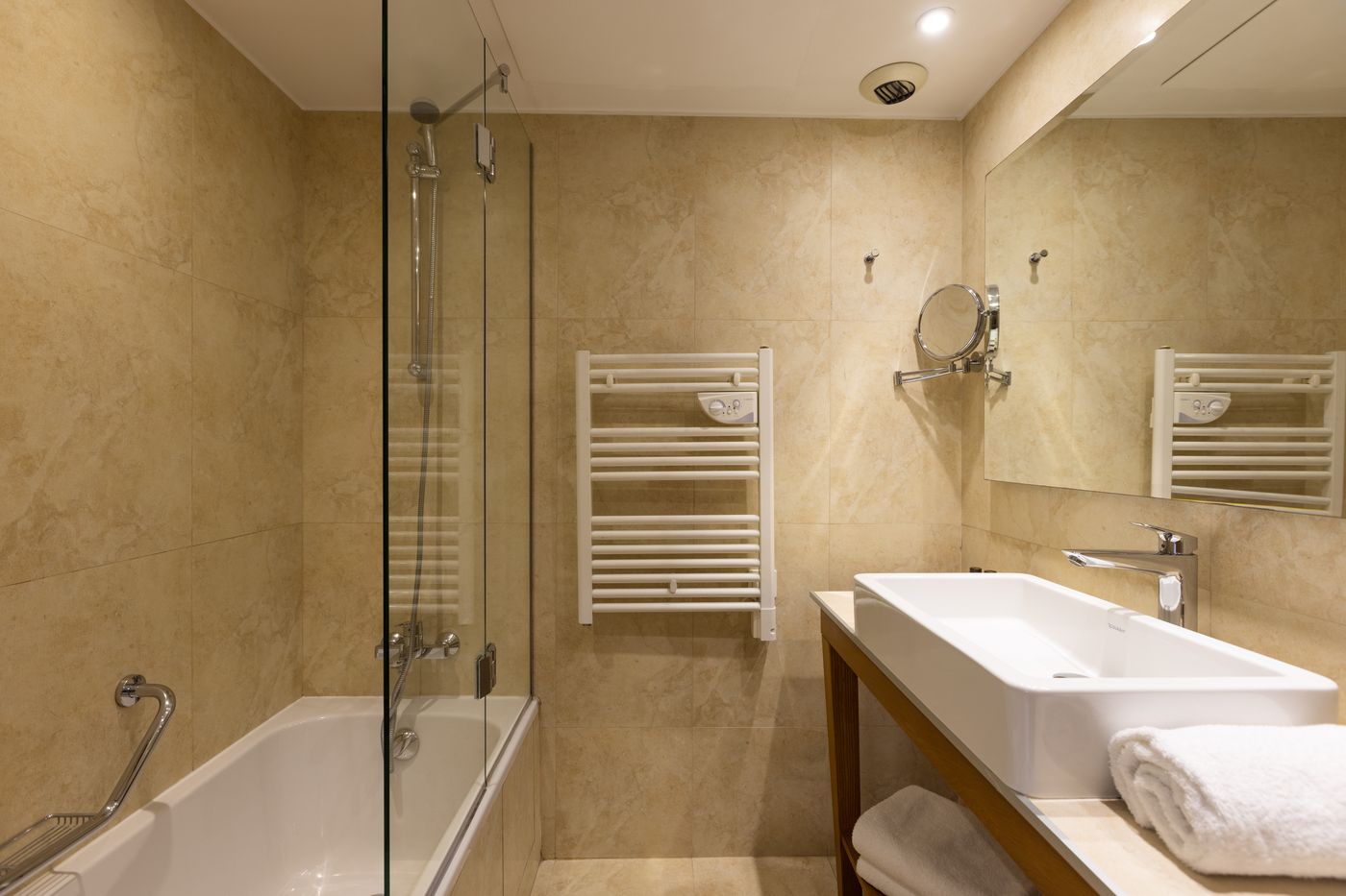 Luxotel-Cannes-Room-25