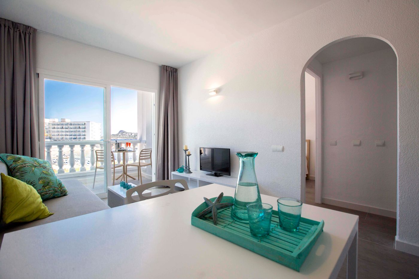 The-Beach-Star-Ibiza-Room-34