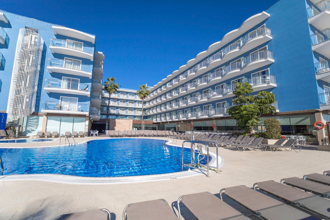 Augustus-Hotel-General-view-1