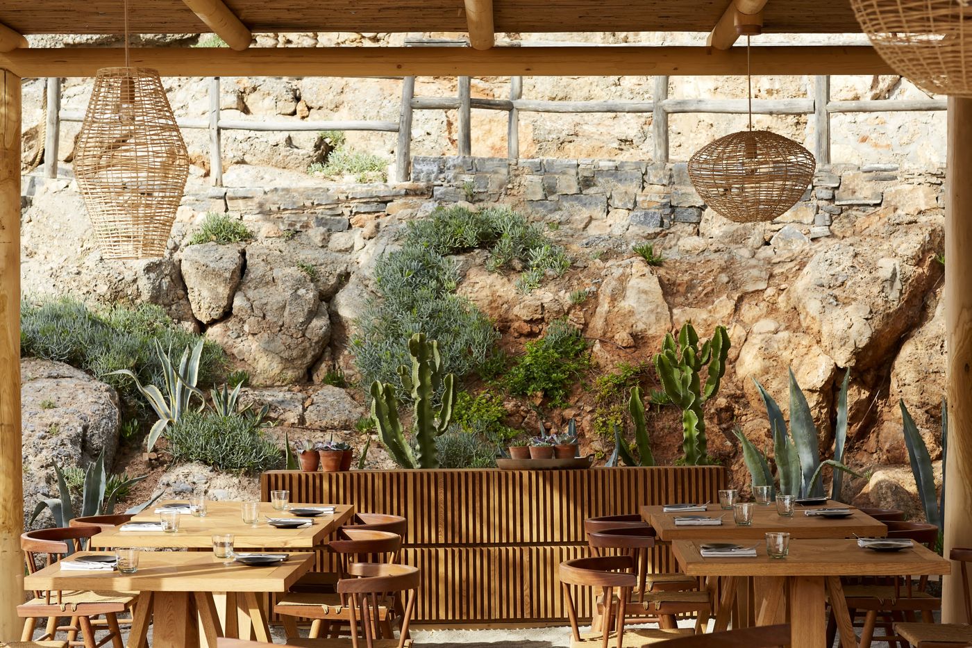 Daios-Cove-Resort---Luxury-Villas-Restaurant-91