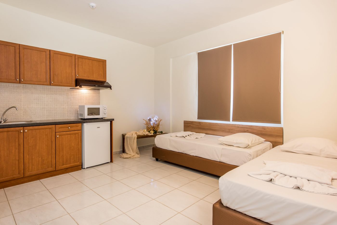 Niriedes - Dionyssos Village