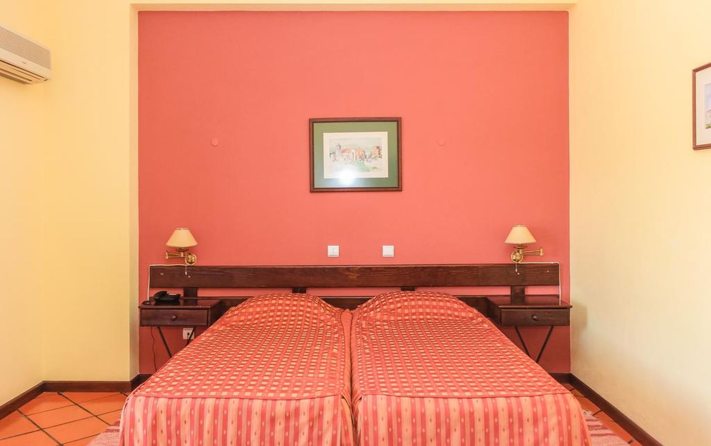 Colina-dos-Mouros-Room-13