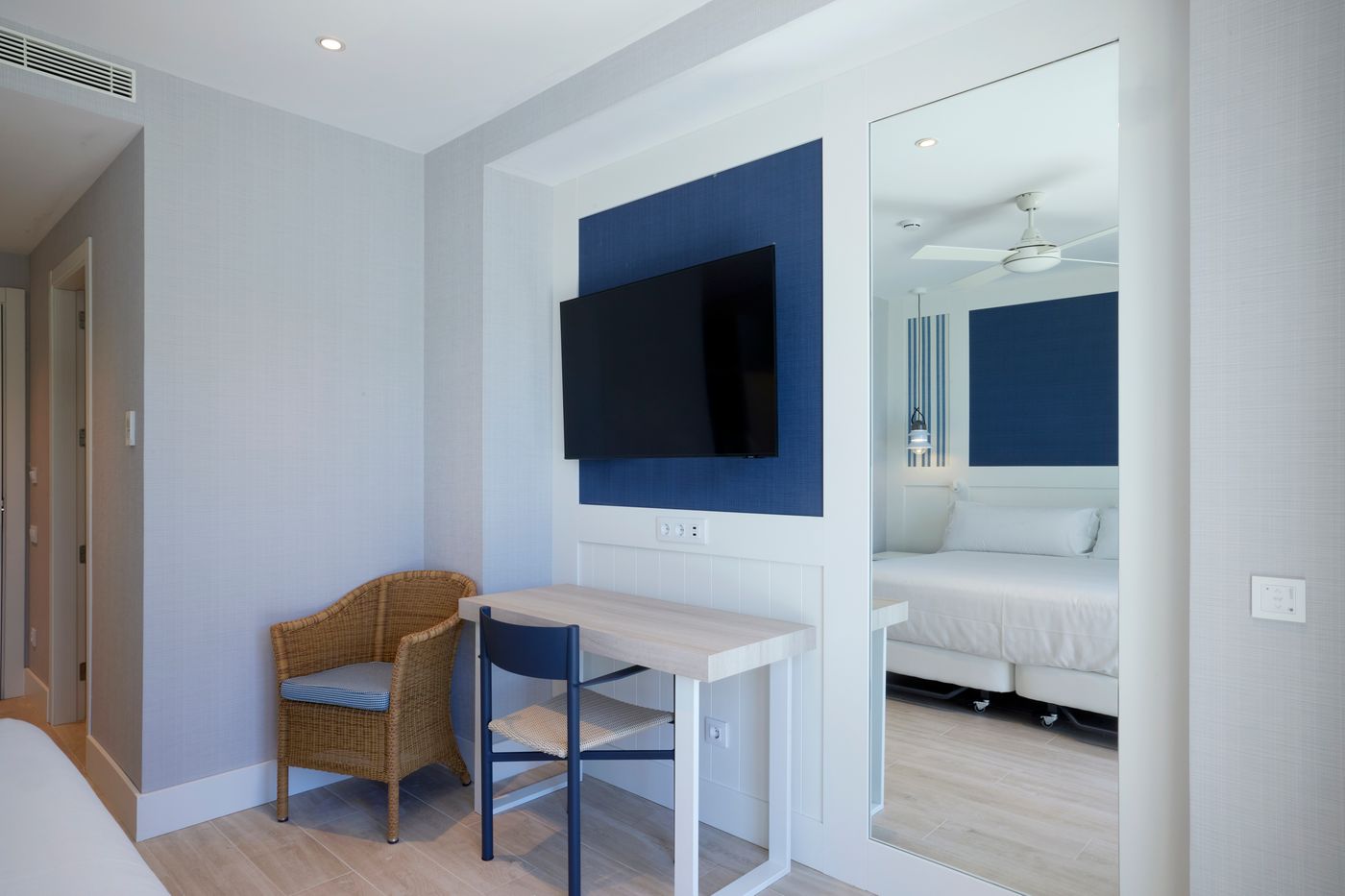 Catalonia-Mirador-des-Port-Room-39