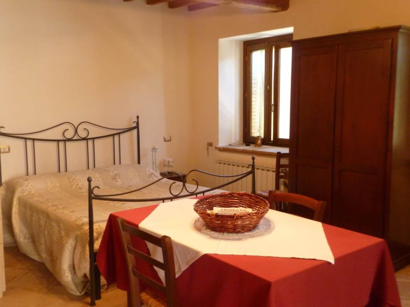 Agriturismo Il Pioppo-Italy-VALFABBRICA-Room-10