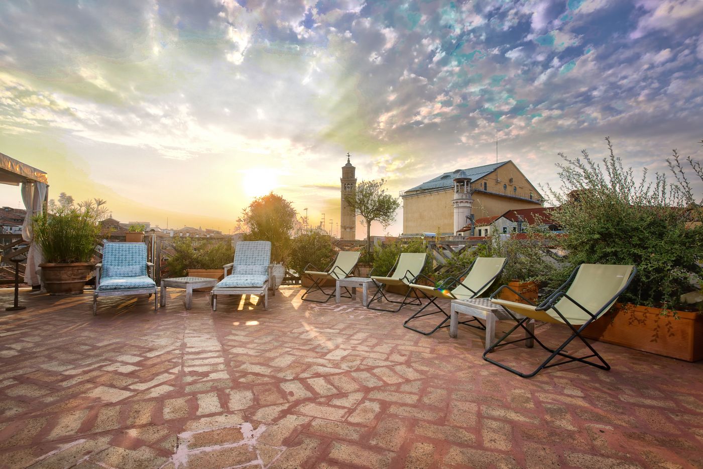 Saturnia---International-Terrace-54