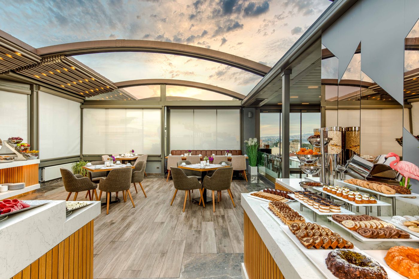 Amiral-Palace-Restaurant-71