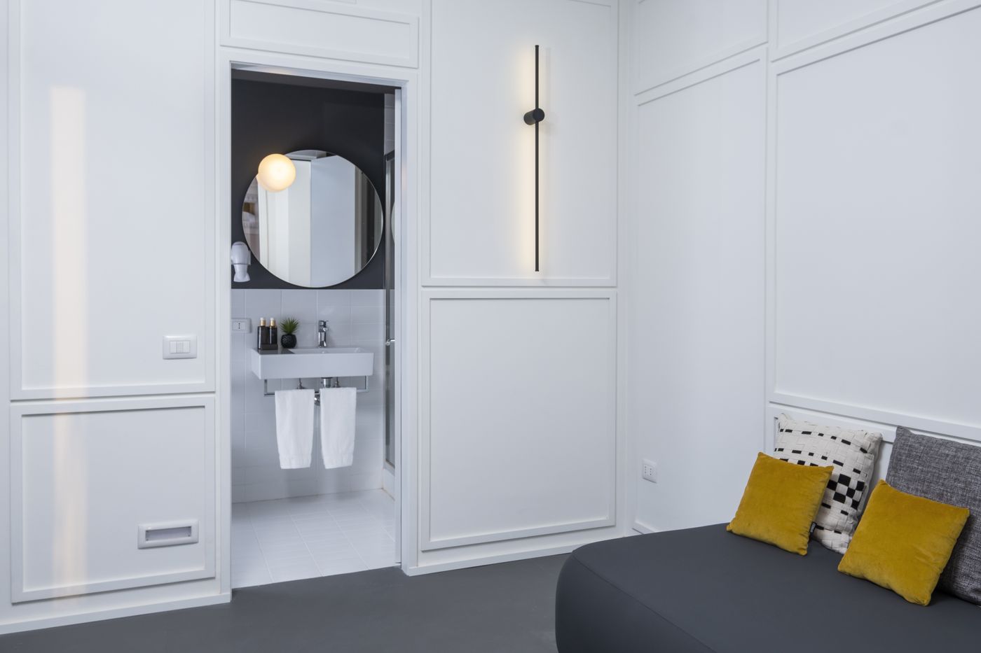 Camplus-Hotel-Roma-Centro-Room-16