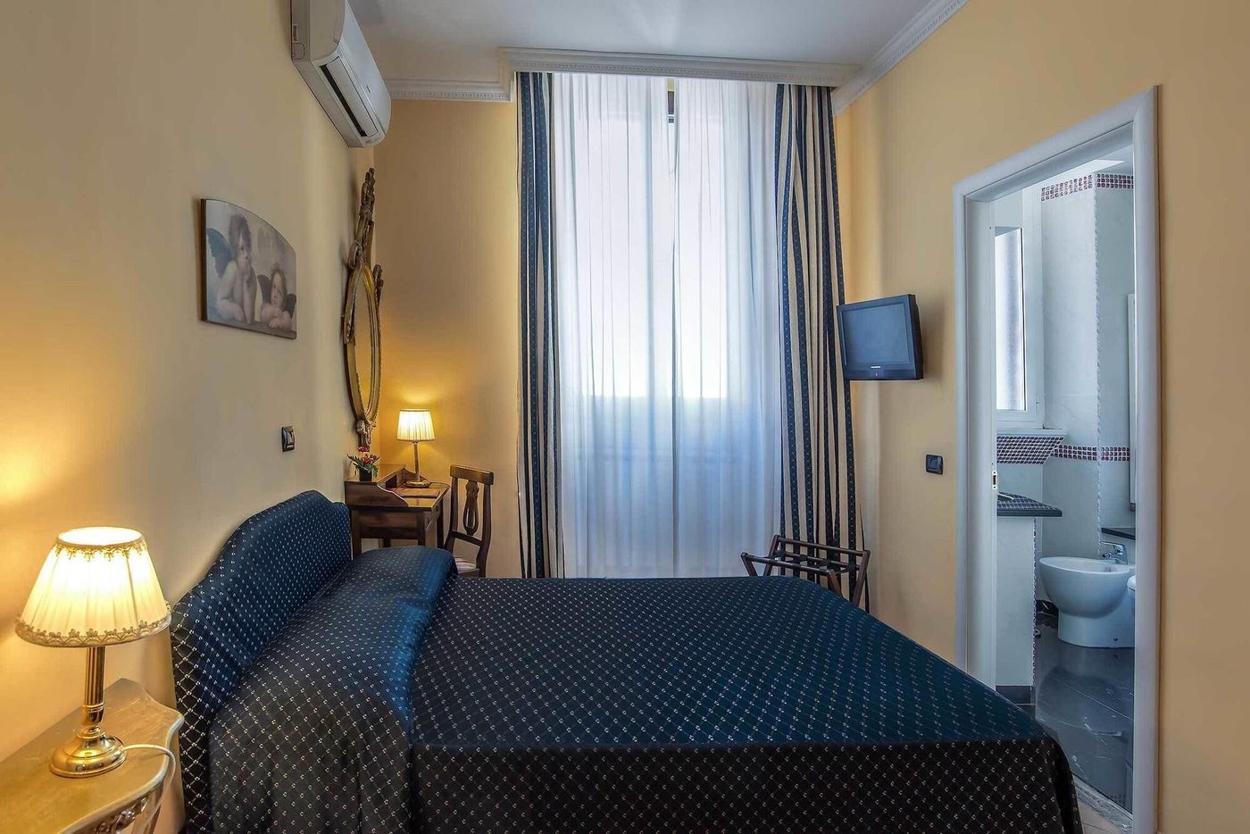 Hotel-Caracciolo-Room-29