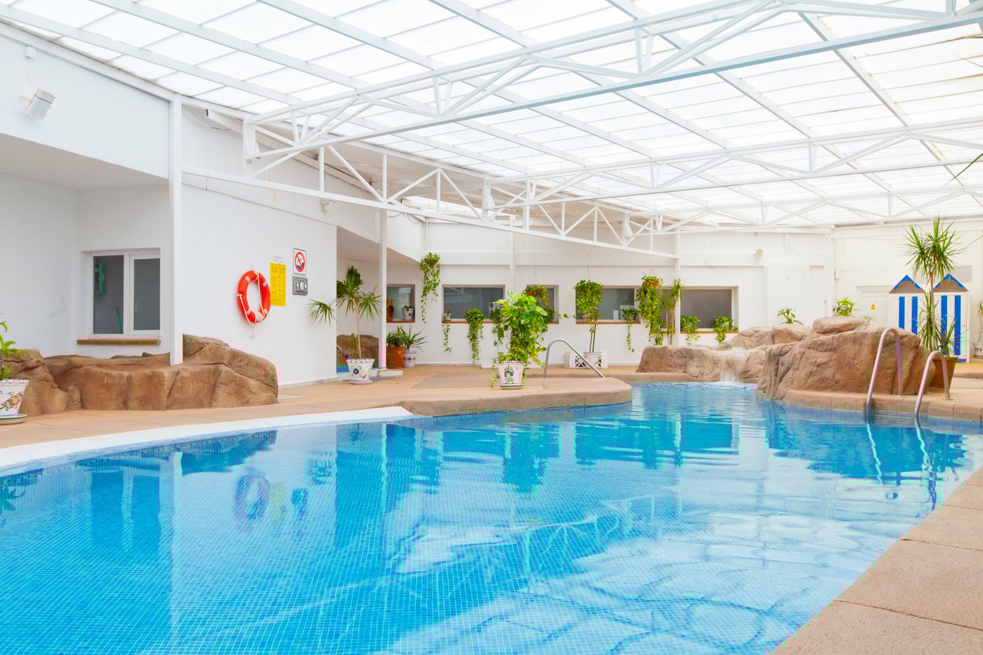 Marbella-Playa-Pool-43