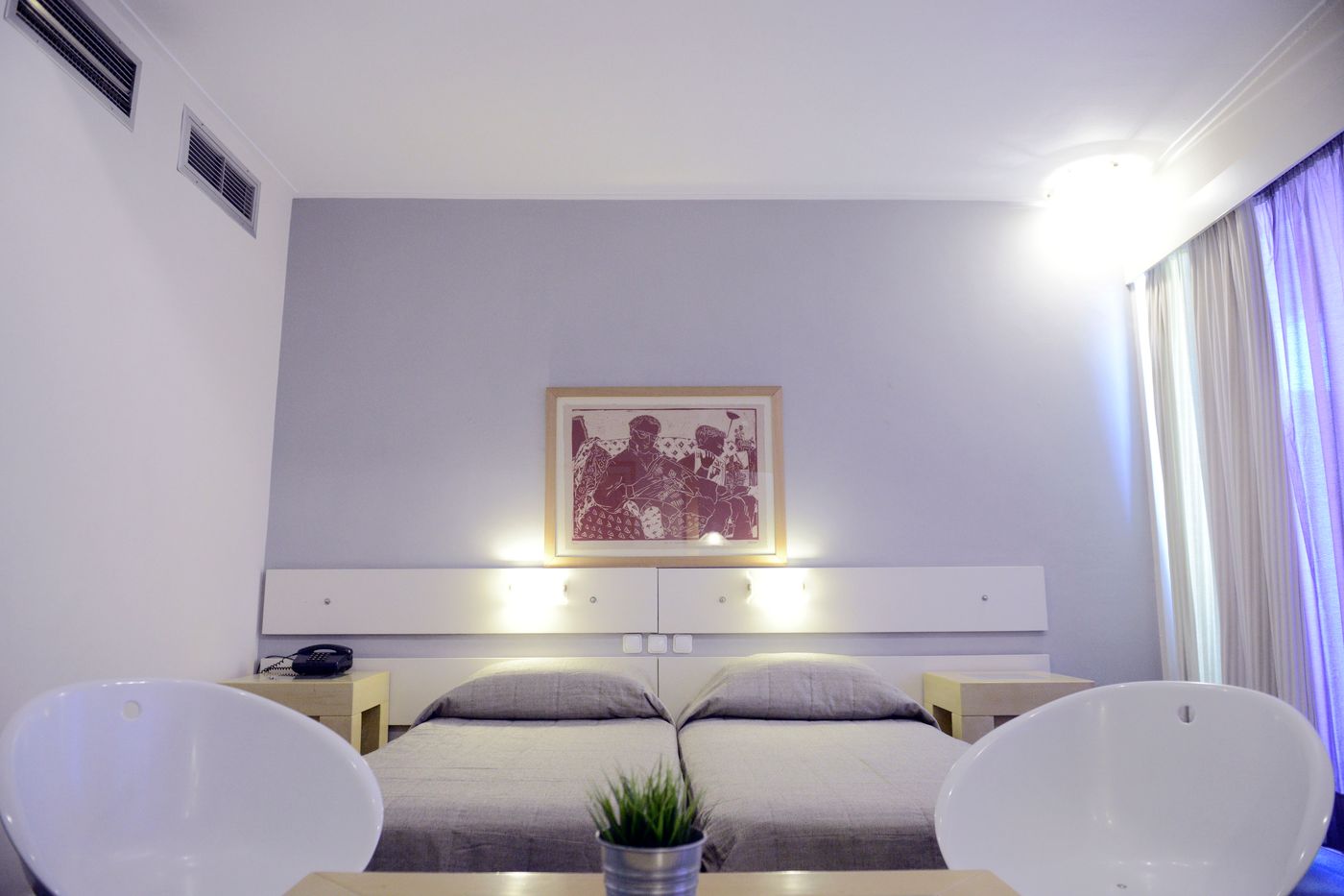 Dorian-Inn--Sure-Hotel-Collection-by-Best-Western-Room-39