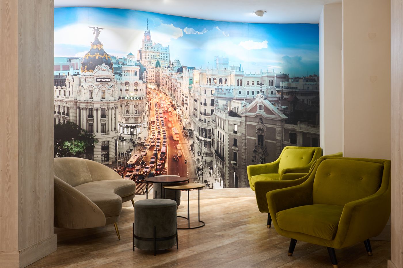 Puerta-de-Toledo-Lobby-13