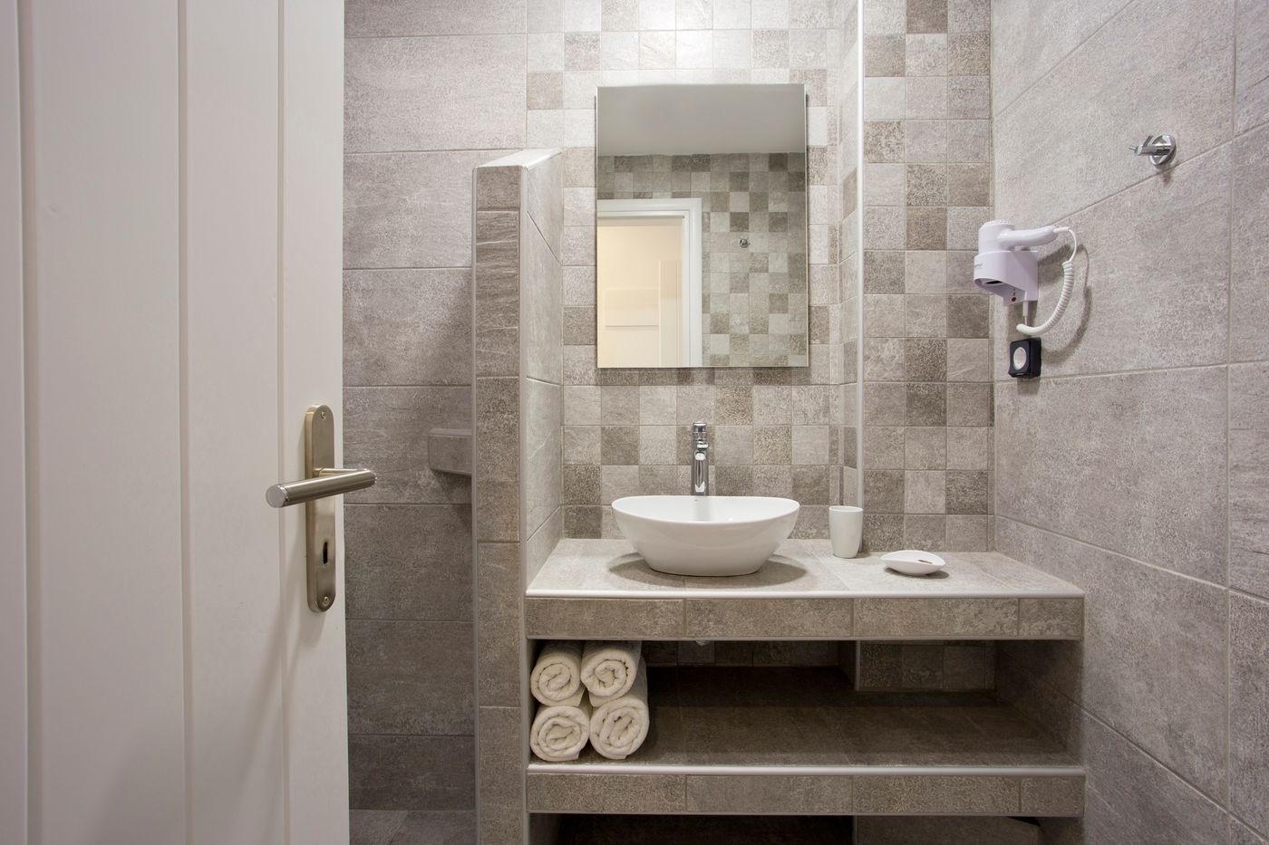 Alexandra-Aparthotel-Room-49