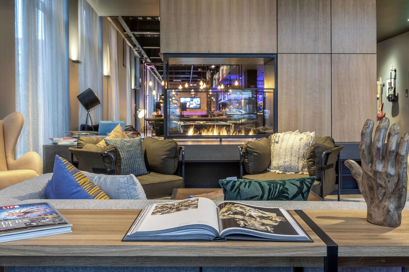 Moxy Glasgow Merchant City-United Kingdom-Glasgow-Lobby-9