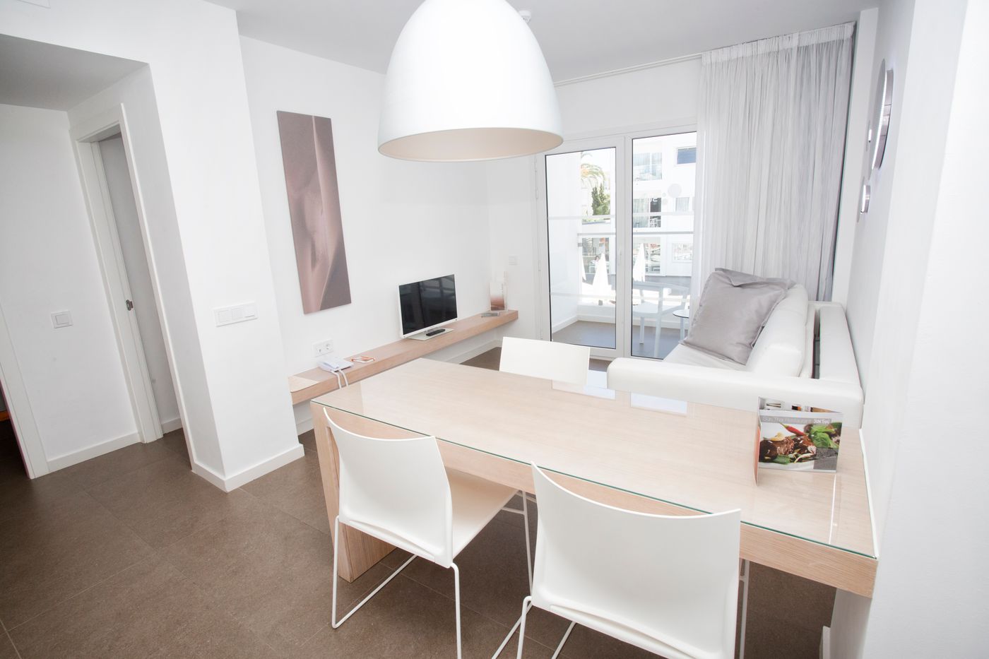 Ibiza-Sun-Apartments-Room-21
