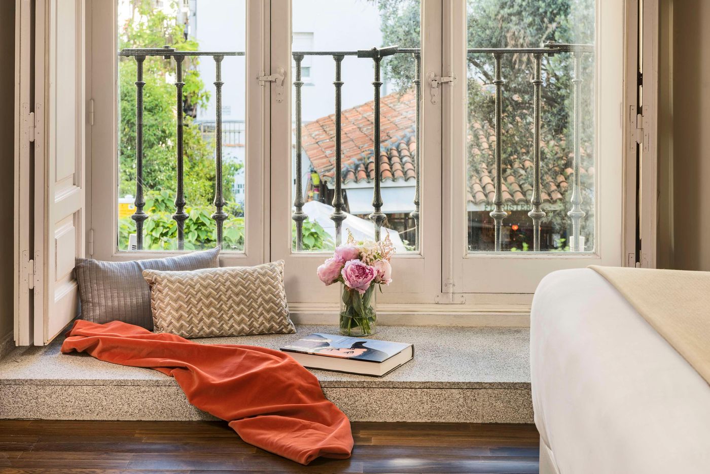 NH-Collection-Madrid-Palacio-de-Tepa-Room-3