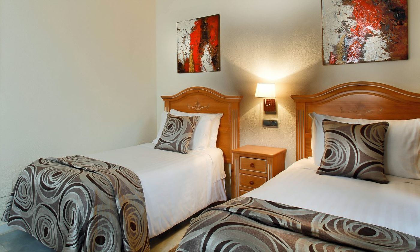 Macdonald Villacana Club