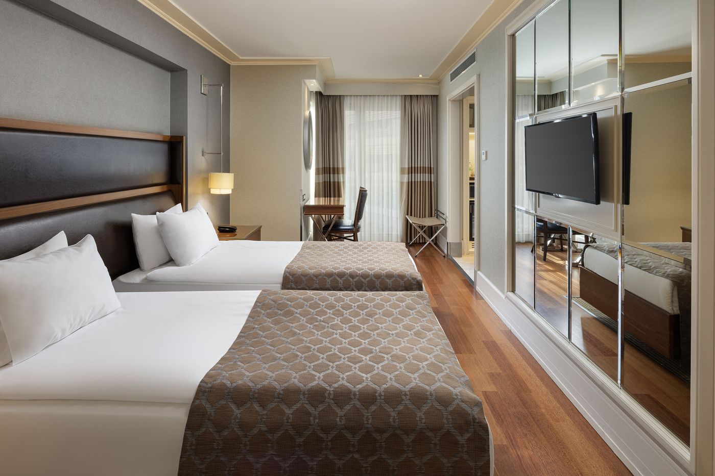 Titanic-City-Taksim-Room-18