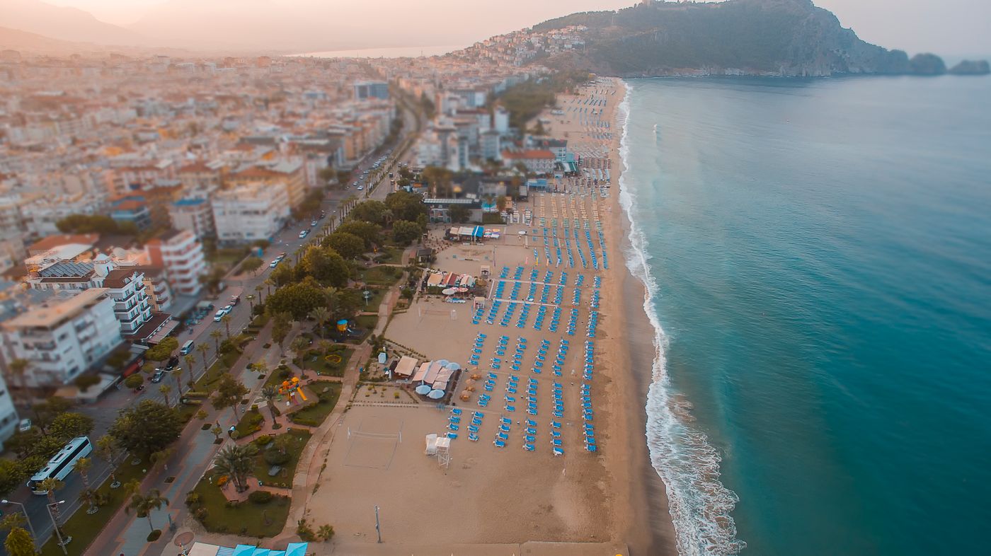 CLEOPATRA GOLDEN BEACH