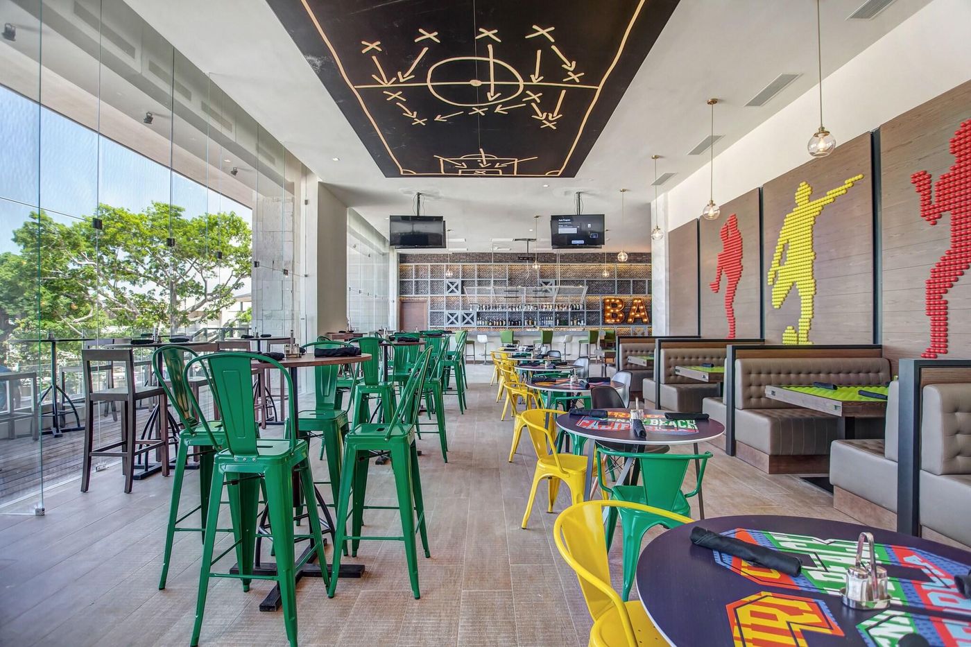 Royalton-Negril-Resort---Spa-All-Inclusive-Bar-55