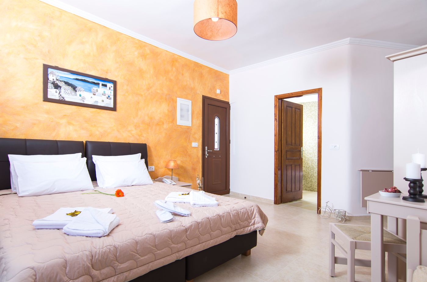 Smaragdi-Apts-Room-26