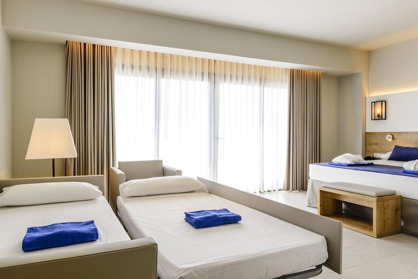 Estival El Dorado Playa