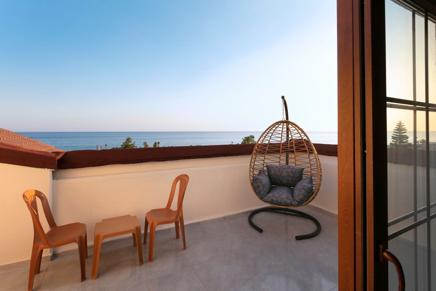 Loxia Comfort Club Side