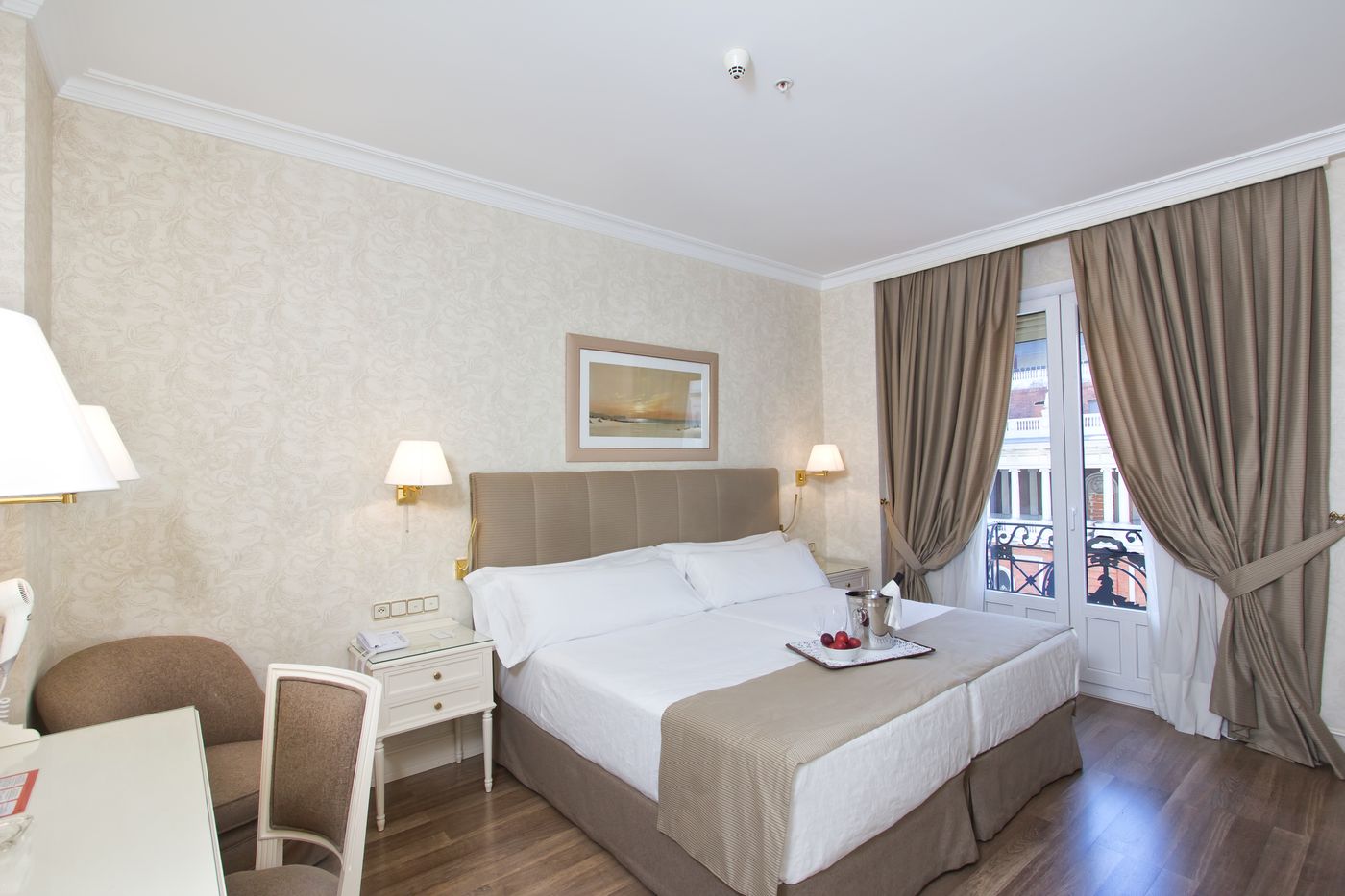 Hotel-Atlantico-Room-8