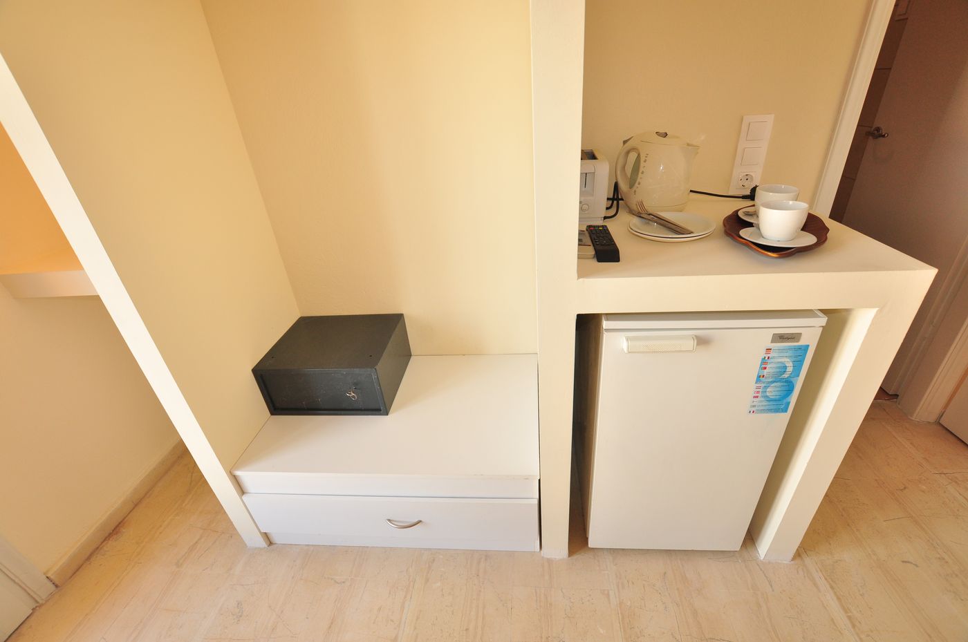 Barbayiannis-Studios-Room-19