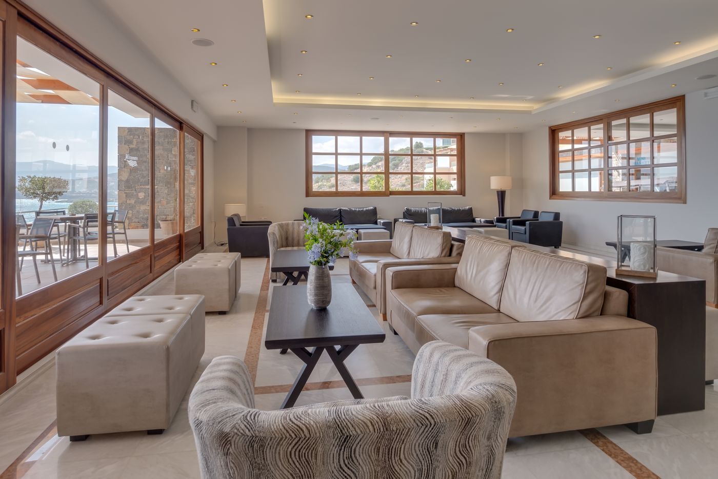 Miramare-Resort-Spa-Lobby-68