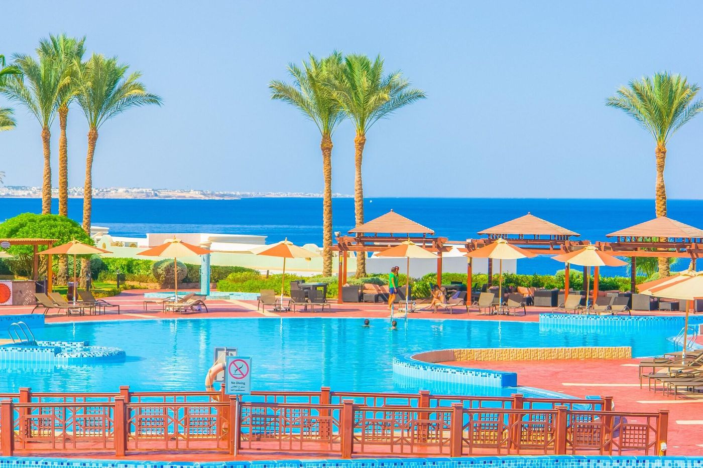 Renaissance-Sharm-El-Sheikh-Golden-View-Beach-Rest-General-view-4