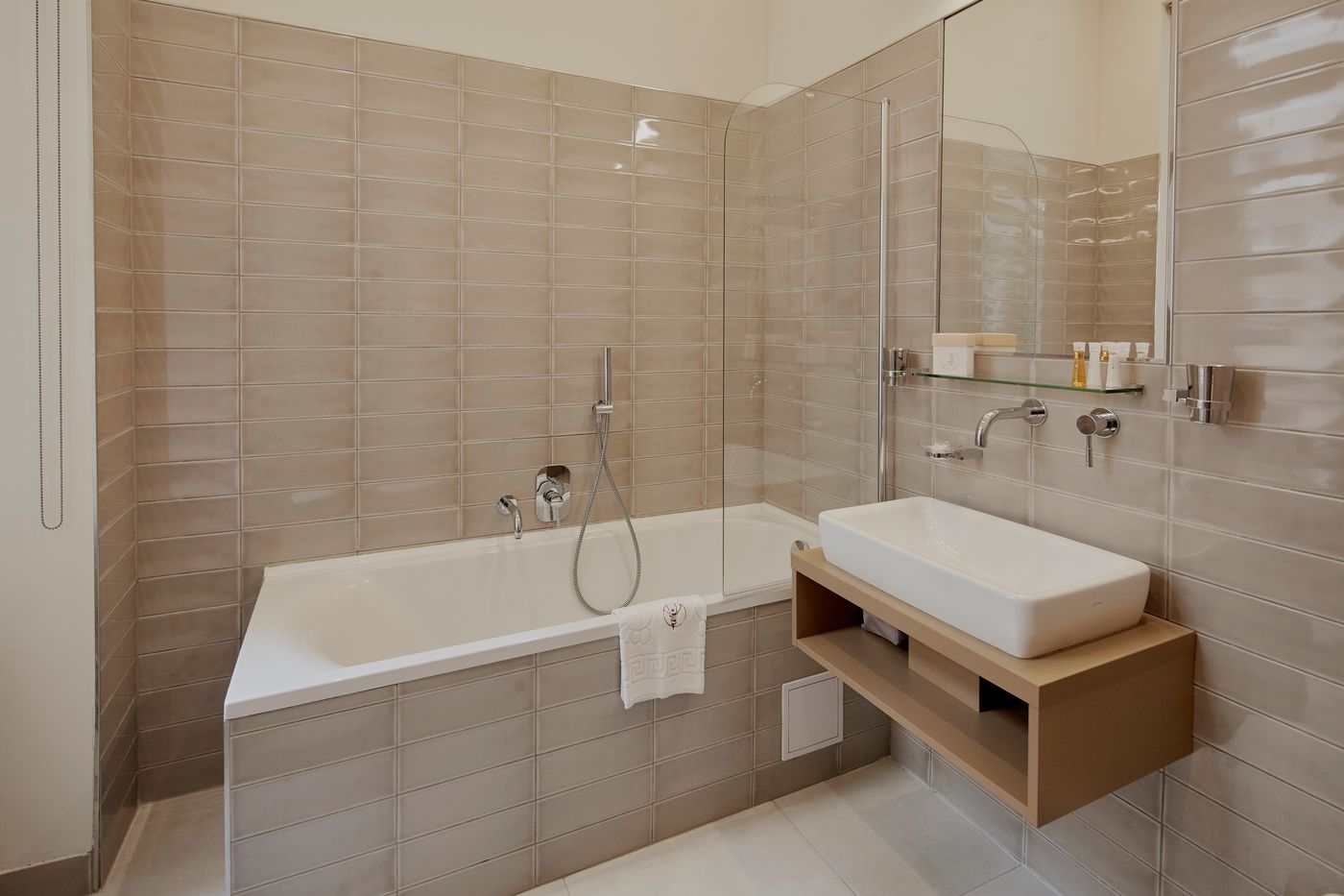 Hotel-Central-Basilica-General-view-19