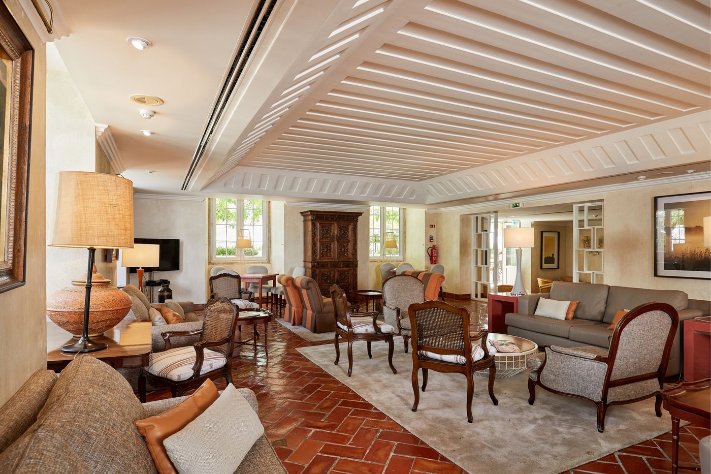 Pateo-dos-Solares-Charm-Hotel-Lobby-4