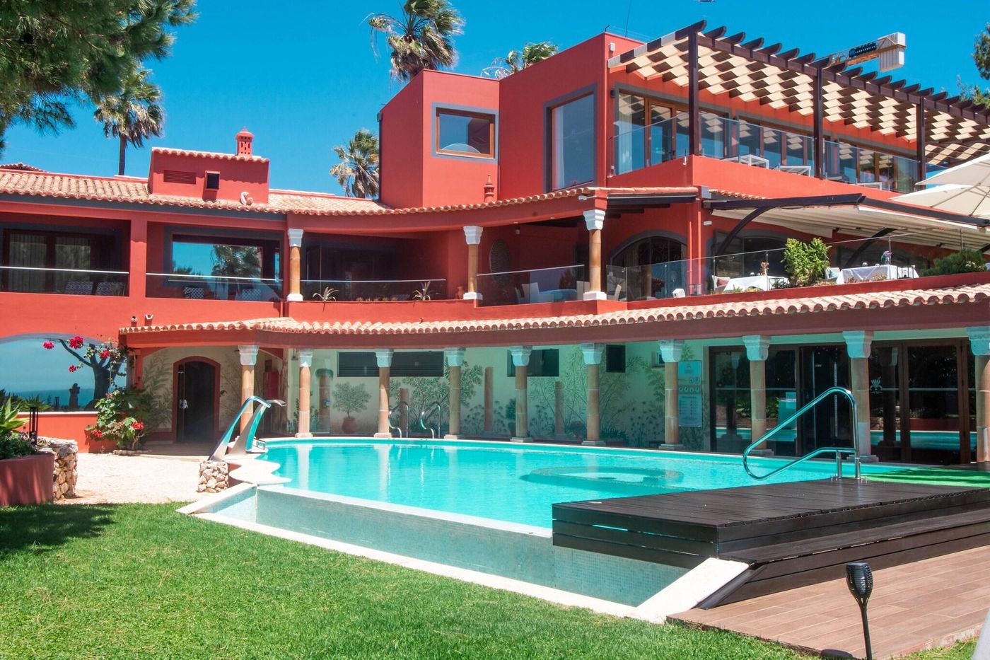 Boutique-Hotel-Miranda-General-view-2