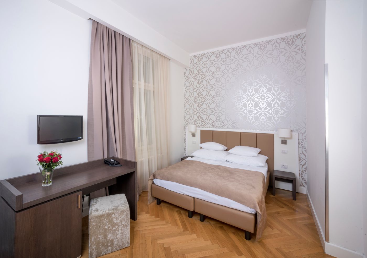 Deminka Palace-Czech Republic-PRAGUE-Room-3